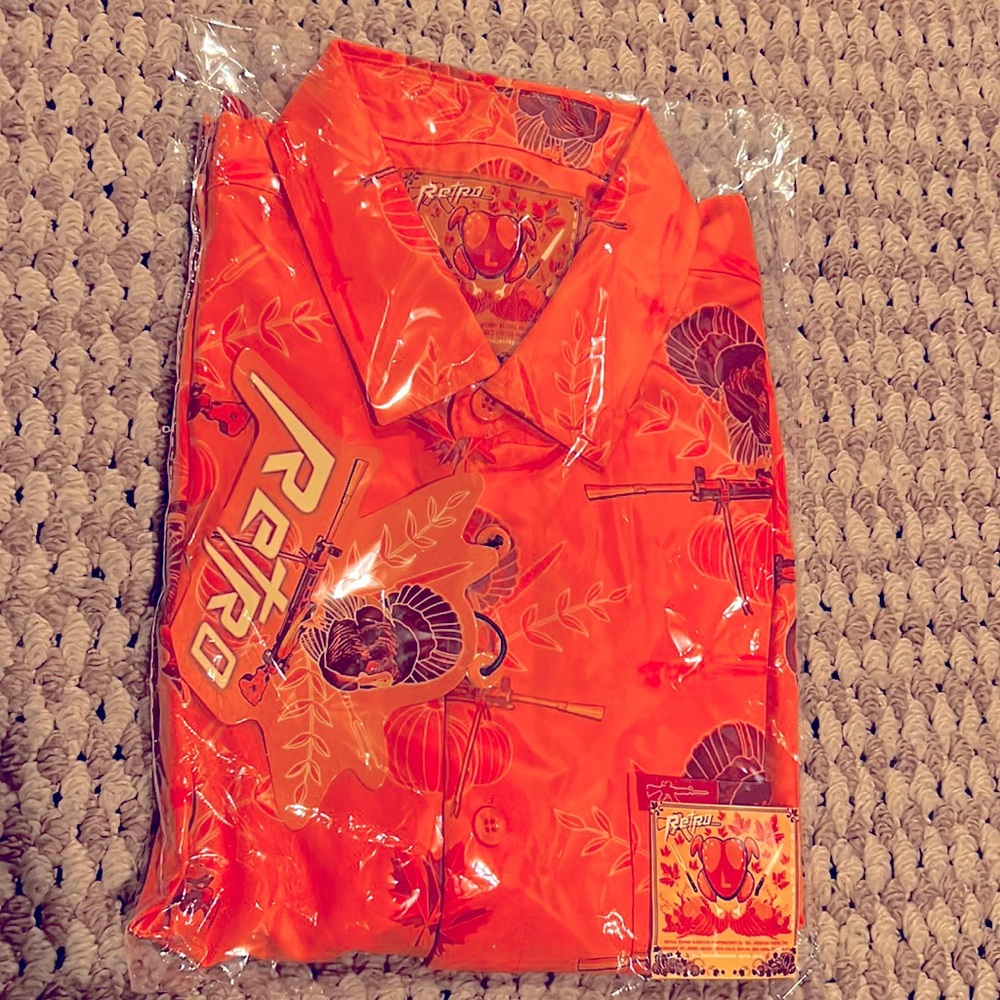 Retro AKs and Vacays Short Sleeve Shirt Size Large Orange New With Tags